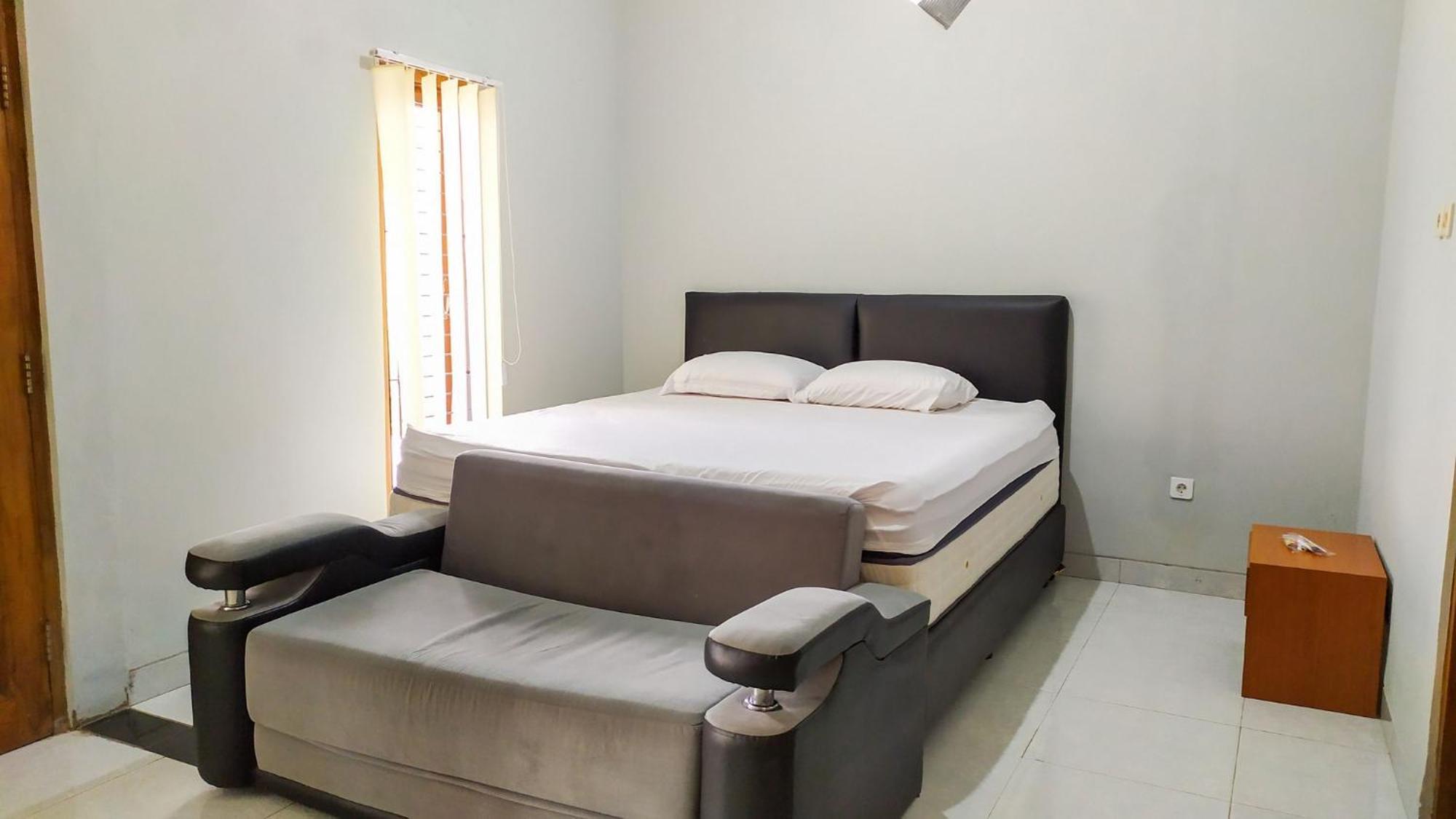 Hotel Omah Leren Mitra Reddoorz Near Gembiraloka Zoo Yogyakarta Exterior foto