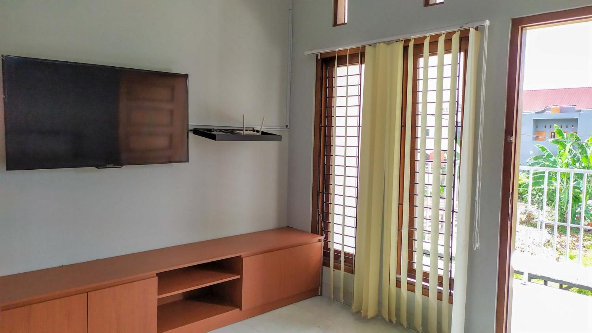 Hotel Omah Leren Mitra Reddoorz Near Gembiraloka Zoo Yogyakarta Exterior foto